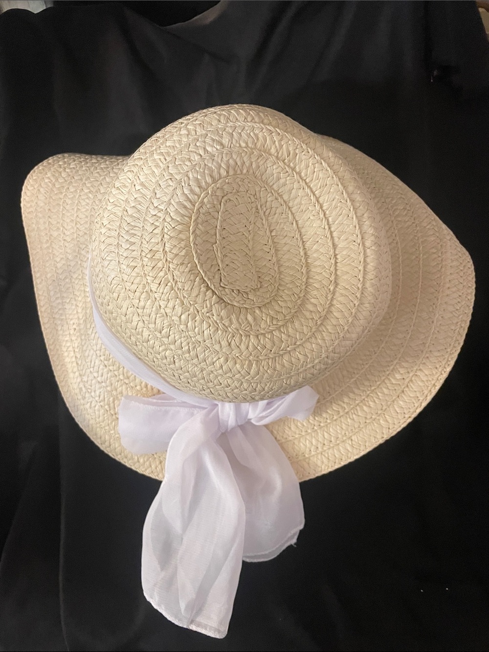 new directions Natural Straw Sun Hat with White Bow Scarf